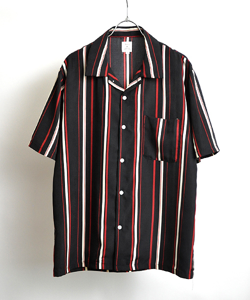 UP START（アップスタート）の「マルチストライプレーヨンタッチオープンカラーシャツ（シャツ/ブラウス・メンズ・ブラック系その他/ブルー系その他/レッド系その他・MEDIUM/LARGE/X-LARGE）」の2枚目の写真