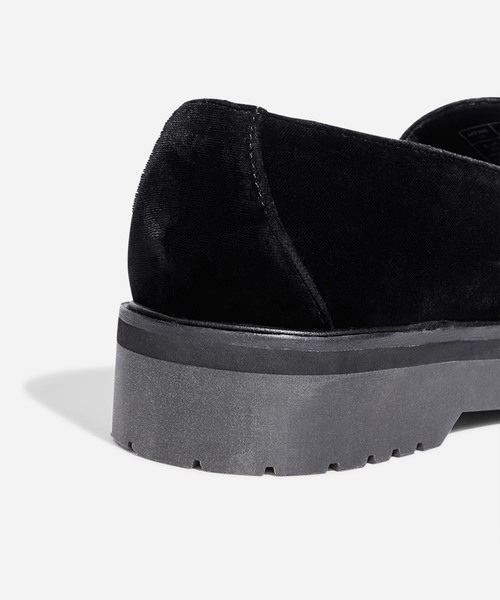 Saturdays NYC（サタデーズ ニューヨークシティ ）の「Idris Velvet Loafer（ドレスシューズ・メンズ・ブラック/ネイビー/レッド・25.0cm/26.0cm/27.0cm/28.0cm）」の5枚目の写真