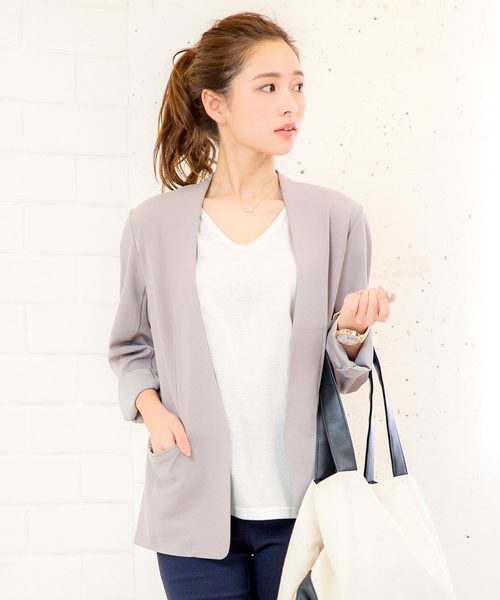 KOBE LETTUCE（コウベレタス）の「汗ジミ防止前後2WAY半袖Tシャツ（Tシャツ/カットソー・レディース・オフホワイト/ブルー系その他/グレー/ベージュ/ブラック/ホワイト×ブラック・FREE）」の2枚目の写真