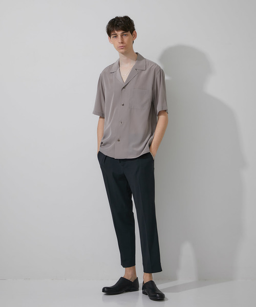 STUDIOUS（ステュディオス）の「【STUDIOUS】サマーフォルムテーパードスラックス（スラックス・メンズ・ブラック/グレイッシュベージュ・1/2/3）」の4枚目の写真