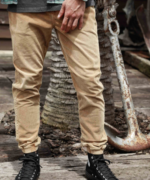 BAYFLOW（ベイフロー）の「TCコーデュロイリブパンツ（その他パンツ・メンズ・オフホワイト/チャコールグレー/ベージュ/ライトブルー・SMALL/MEDIUM/LARGE）」の4枚目の写真