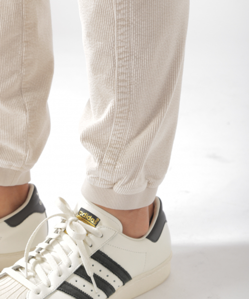 BAYFLOW（ベイフロー）の「TCコーデュロイリブパンツ（その他パンツ・メンズ・オフホワイト/チャコールグレー/ベージュ/ライトブルー・SMALL/MEDIUM/LARGE）」の22枚目の写真