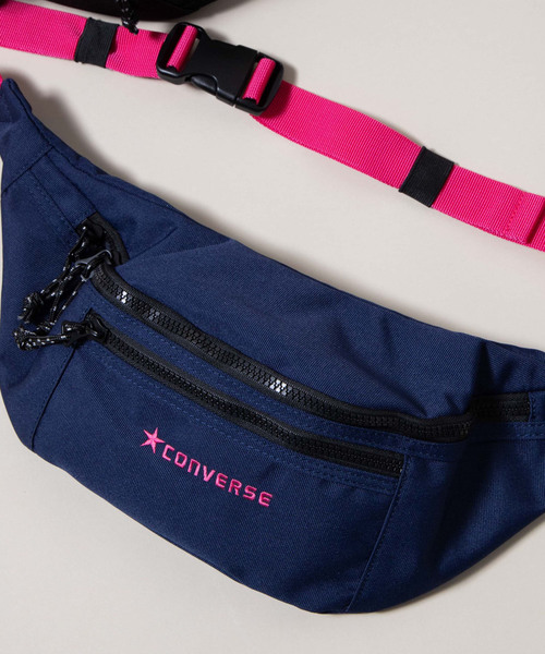 CONVERSE（コンバース）の「∴WEGO/CONVERSE 別注ロゴウエストバッグ（ショルダーバッグ・メンズ・ワイン/カーキ/ベージュ/ブルー系その他/ブラック/ライトピンク/ライトパープル・FREE）」の5枚目の写真