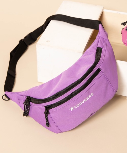 CONVERSE（コンバース）の「∴WEGO/CONVERSE 別注ロゴウエストバッグ（ショルダーバッグ・メンズ・ワイン/カーキ/ベージュ/ブルー系その他/ブラック/ライトピンク/ライトパープル・FREE）」の6枚目の写真