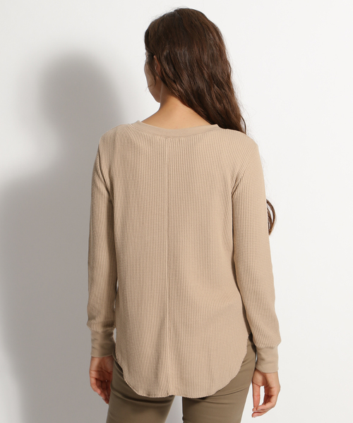 niko and...（ニコアンド）の「ベーシックワッフルプルオーバー（Tシャツ/カットソー・レディース・ベージュ/カーキ/オフホワイト/レッド・MEDIUM/LARGE）」の11枚目の写真