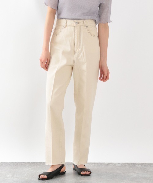 LOWRYS FARM（ローリーズファーム）の「ＣＯＮＥトラウザーパンツ　870613（デニムパンツ・レディース・ブラック/ブルー/ワンウォッシュ/アイボリー/ホワイト/ブルー系その他・MEDIUM/LARGE）」の4枚目の写真