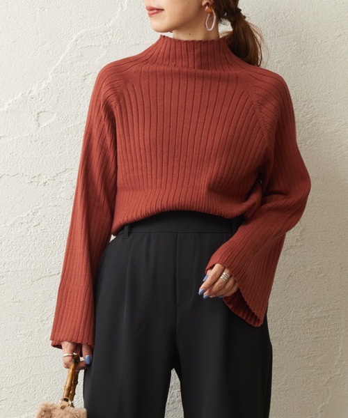 natural couture(ナチュラルクチュール)の「【WEB限定】もちもちラグランフレアスリーブニット(ニット/セーター・レディース・アイボリー/モカ/レンガ/ブラック/ラベンダー・FREE)」の1枚目の写真