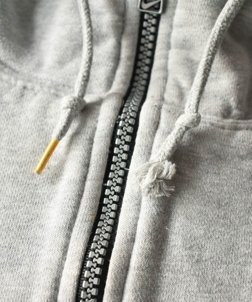 NIKE(ナイキ)の「【ヴィンテージ古着】NIKE/ナイキ ハーフジップ プルオーバーパーカー(パーカー・メンズ・グレー・MEDIUM)」の7枚目の写真