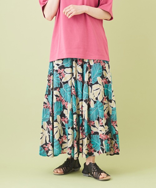 CUBE SUGAR（キューブシュガー）の「キャンブリック総柄プリントマチ切替ギャザースカート（スカート・レディース・ベージュ系その他/ブラック系その他/パープル系その他・M）」の2枚目の写真