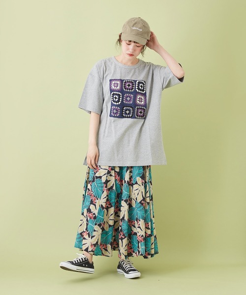 CUBE SUGAR（キューブシュガー）の「キャンブリック総柄プリントマチ切替ギャザースカート（スカート・レディース・ベージュ系その他/ブラック系その他/パープル系その他・M）」の6枚目の写真