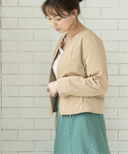 12Twelve Agenda(トゥエルブ アジェンダ)の「フェイクレザーノーカラーブルゾン(ブルゾン・レディース・ブラウン/ベージュ・M)」の19枚目の写真