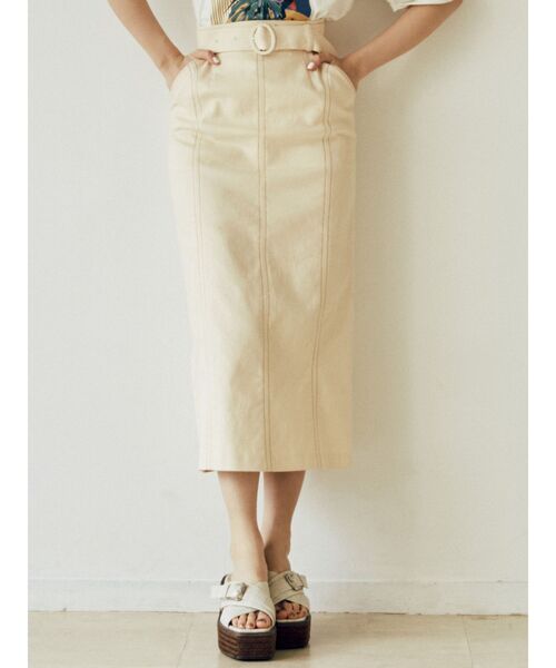 MURUA（ムルーア）の「スリムステッチペンシルスカート（スカート・レディース・アイボリー/ブラック/オレンジ・1/2）」の2枚目の写真