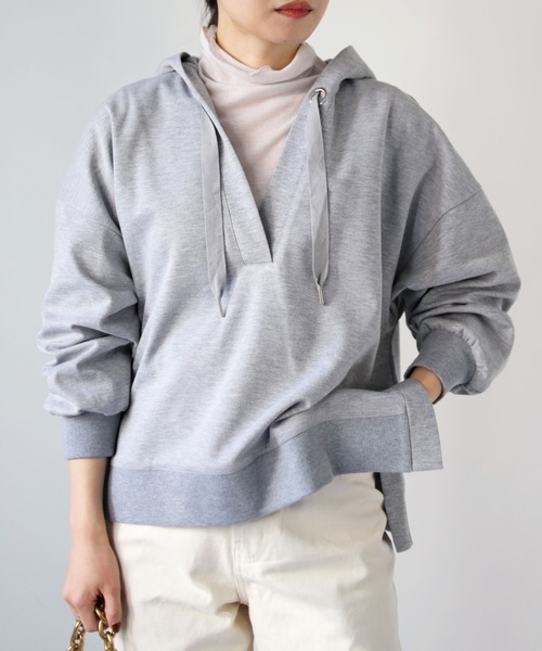 each（イーチ）の「Ｖネックパーカー（Tシャツ/カットソー・レディース・ホワイト/ベージュ/グレー・MEDIUM）」の20枚目の写真