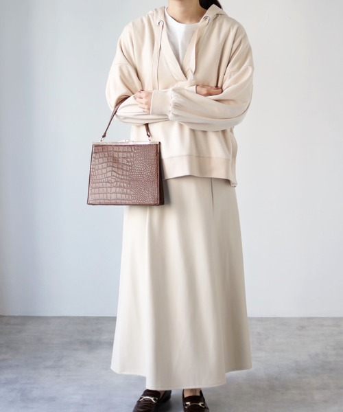 each（イーチ）の「Ｖネックパーカー（Tシャツ/カットソー・レディース・ホワイト/ベージュ/グレー・MEDIUM）」の10枚目の写真