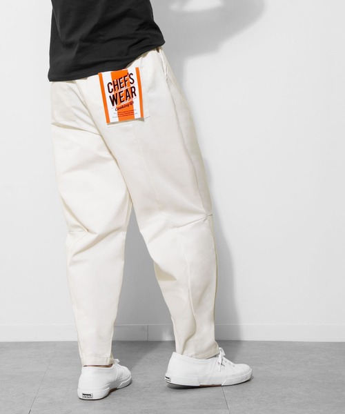 ZIP FIVE（ジップファイブ）の「【ZIP FIVE】立体裁断テーパードシルエットイージーパンツ（チノパンツ・メンズ・ブラック/パープル/ブルー/グリーン/アイボリー/ライトベージュ/グレー系・MEDIUM/LARGE）」の2枚目の写真