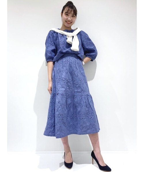 GAP（ギャップ）の「アイレット ミディスカート（スカート・レディース・ホワイト/ブラック/ブルー・M/XXS/L/XS/S）」の7枚目の写真