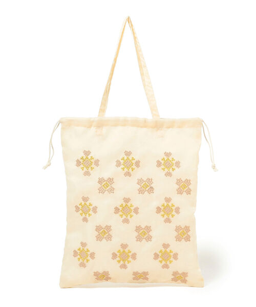 Ray BEAMS（レイビームス）の「Ray BEAMS / チュール 刺繍 巾着 トートバッグ（トートバッグ・レディース・ブラック/オフホワイト・ONE SIZE）」の4枚目の写真