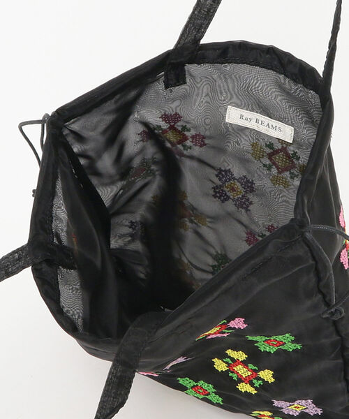 Ray BEAMS（レイビームス）の「Ray BEAMS / チュール 刺繍 巾着 トートバッグ（トートバッグ・レディース・ブラック/オフホワイト・ONE SIZE）」の12枚目の写真