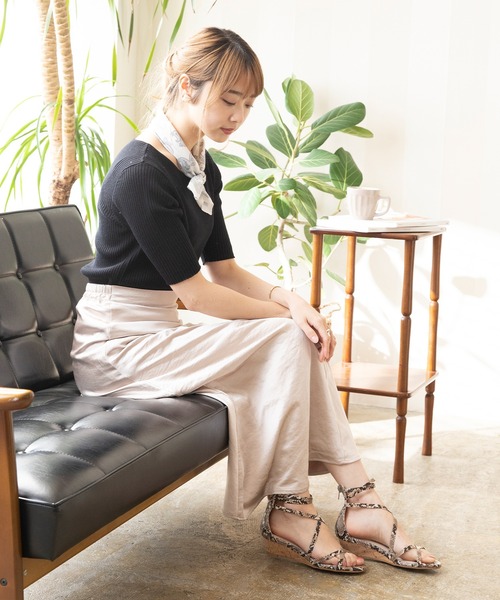 flune(フリューン)の「グラディエーターウェッジサンダル(サンダル・レディース・アイボリー/ブラック/グレイッシュベージュ/パイソン・XS/S/M/L/LL/3L)」の21枚目の写真