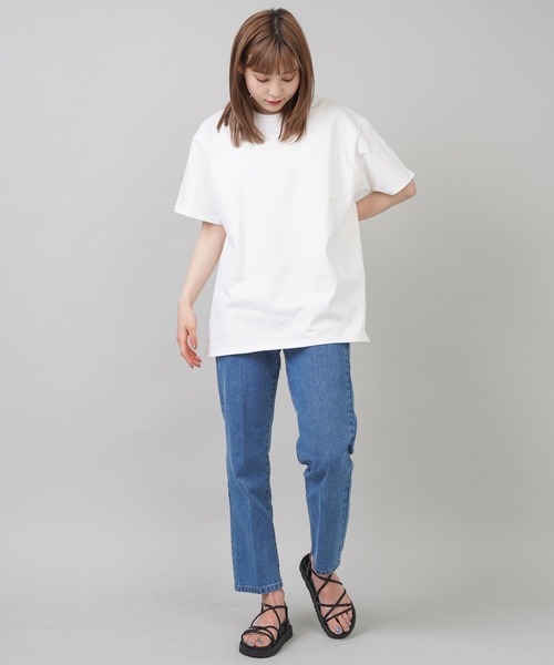 SPINNS（スピンズ）の「USAコットン素材 ポケット半袖Tシャツ（Tシャツ/カットソー・レディース・オフホワイト/グレイッシュベージュ/パープル/ブラウン/チャコール/ブラック・ONESIZE）」の11枚目の写真