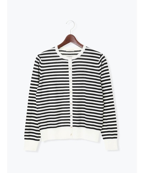 Te chichi(テチチ)の「Tバー釦クルーネックカーディガン(カーディガン/ボレロ・レディース・ブラック/オフホワイト/シルバー/オレンジ/モカ・フリ-)」の12枚目の写真