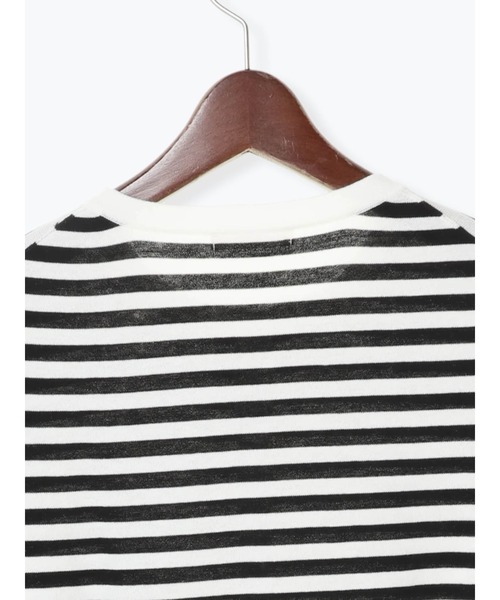 Te chichi(テチチ)の「Tバー釦クルーネックカーディガン(カーディガン/ボレロ・レディース・ブラック/オフホワイト/シルバー/オレンジ/モカ・フリ-)」の17枚目の写真