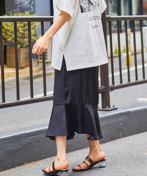 WEGO（ウィゴー）の「WEGO/マーメイドロングスカート（スカート・レディース・その他1/アニマル/ホワイト/ブラック・FREE）」の3枚目の写真