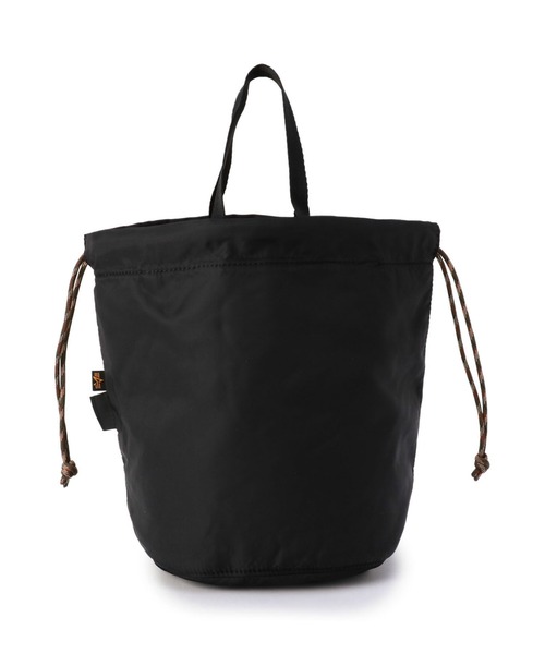 Alpha Industries（アルファインダストリーズ）の「【ユニセックス】コーデュラ DRAWSTRING BAG(巾着バッグ)（ボディバッグ/ウエストポーチ・メンズ・ブラック/グリーン/マルチ・FREE）」の6枚目の写真