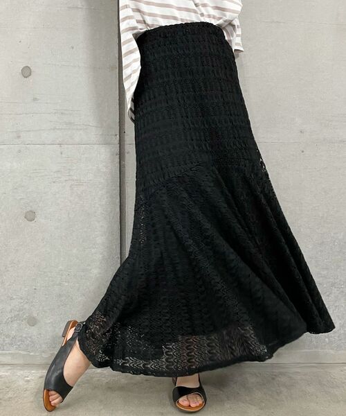 fredy emue（フレディエミュ）の「切替フレアレーススカート（スカート・レディース・ブラック/オフホワイト・36/38）」の13枚目の写真