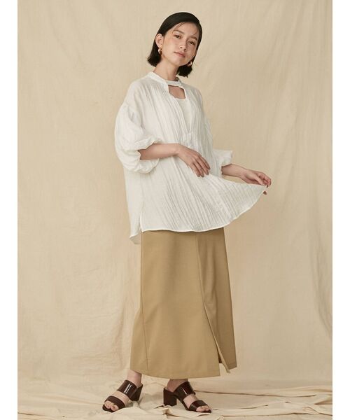 COTORICA(コトリカ)の「袖ボリューム2WAYブラウス(シャツ/ブラウス・レディース・ブラック/オフホワイト/ライトグリーン・FREE)」の6枚目の写真