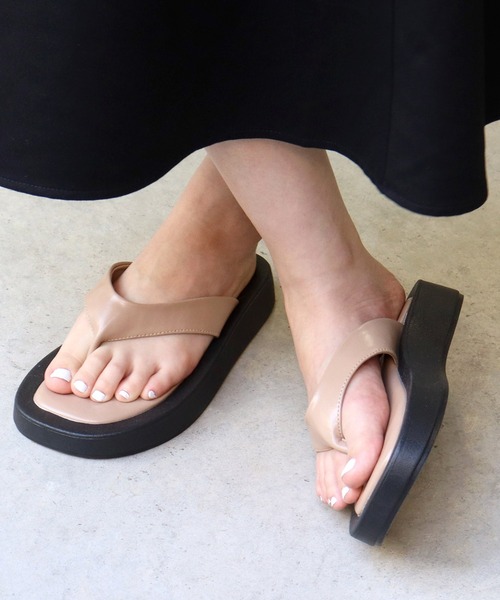 LibertyDoll（リバティードール）の「Liberty doll / スクエアトングボリュームソールサンダル　厚底スライドサンダル　ワンマイルサンダル(4123)（サンダル・レディース・ホワイト/ブラック/パイソン/ホワイト系その他/モカ/ブラウン・S/M/L/LL）」の5枚目の写真