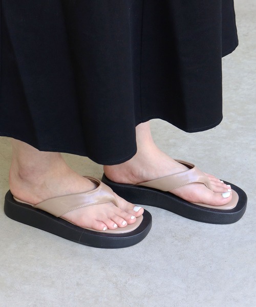 LibertyDoll（リバティードール）の「Liberty doll / スクエアトングボリュームソールサンダル　厚底スライドサンダル　ワンマイルサンダル(4123)（サンダル・レディース・ホワイト/ブラック/パイソン/ホワイト系その他/モカ/ブラウン・S/M/L/LL）」の22枚目の写真