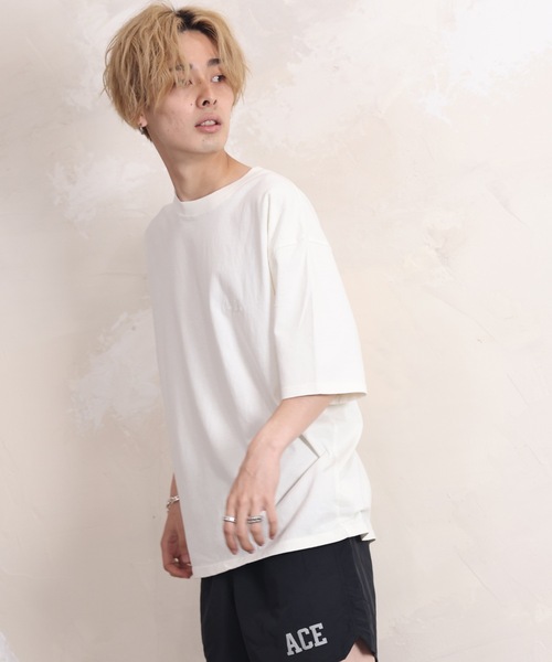 ACE SHOP(エースショップ)の「ピグメントTEE(Tシャツ/カットソー・メンズ・ベージュ/グリーン/ホワイト/サックスブルー/ブラック・FREE)」の2枚目の写真