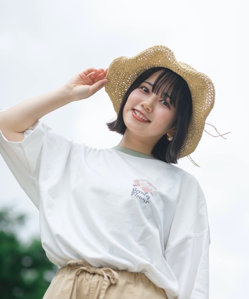 nemne store(ネンネストア)の「押し花にするリンガー花プリントT(Tシャツ/カットソー・レディース・ベージュ/オフホワイト/オートミール・フリー)」の19枚目の写真
