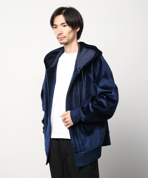 Y-3（ワイスリー）の「U SQUARE VELVET SPACER FULL-ZIP HOODIE