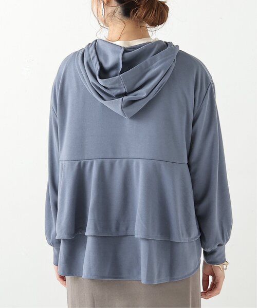 frames RAY CASSIN（フレームスレイカズン）の「バックティアードパーカー（パーカー・レディース・ブルー/モカ/スミクロ・FREE）」の18枚目の写真