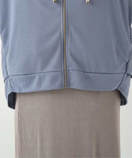 frames RAY CASSIN（フレームスレイカズン）の「バックティアードパーカー（パーカー・レディース・ブルー/モカ/スミクロ・FREE）」の19枚目の写真