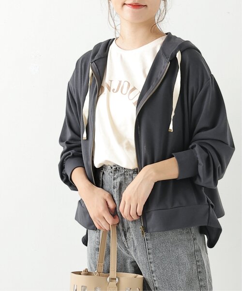 frames RAY CASSIN（フレームスレイカズン）の「バックティアードパーカー（パーカー・レディース・ブルー/モカ/スミクロ・FREE）」の6枚目の写真