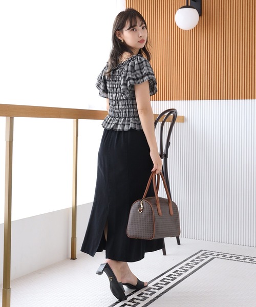 one after another NICE CLAUP（ワンアフターアナザーナイスクラップ）の「シャーリングフレアブラウス（シャツ/ブラウス・レディース・ブラック/ベージュ/オフホワイト/オレンジ・FREE）」の18枚目の写真