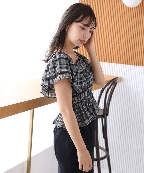 one after another NICE CLAUP（ワンアフターアナザーナイスクラップ）の「シャーリングフレアブラウス（シャツ/ブラウス・レディース・ブラック/ベージュ/オフホワイト/オレンジ・FREE）」の20枚目の写真