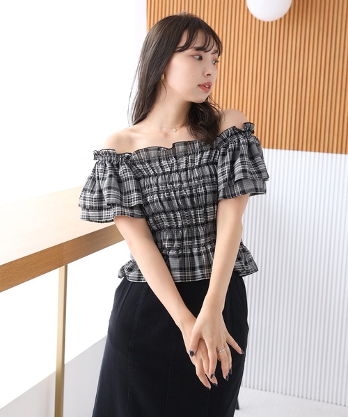 one after another NICE CLAUP（ワンアフターアナザーナイスクラップ）の「シャーリングフレアブラウス（シャツ/ブラウス・レディース・ブラック/ベージュ/オフホワイト/オレンジ・FREE）」の19枚目の写真