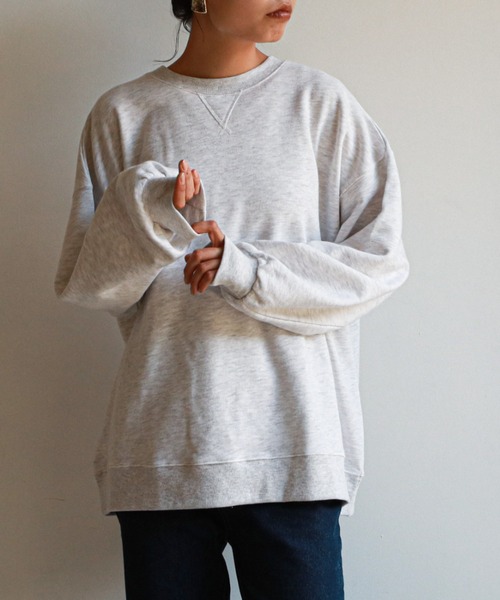 feepur（フェピュール）の「シンプルBIGスウェット（スウェット・レディース・オフホワイト/チャコールグレー/ピンク/ネイビー/杢グレー・MEDIUM）」の4枚目の写真