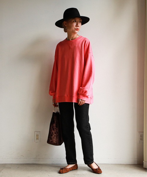 feepur（フェピュール）の「シンプルBIGスウェット（スウェット・レディース・オフホワイト/チャコールグレー/ピンク/ネイビー/杢グレー・MEDIUM）」の16枚目の写真