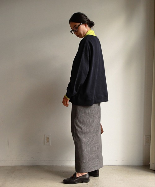 feepur（フェピュール）の「シンプルBIGスウェット（スウェット・レディース・オフホワイト/チャコールグレー/ピンク/ネイビー/杢グレー・MEDIUM）」の12枚目の写真