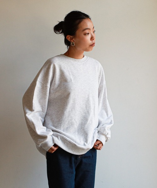 feepur（フェピュール）の「シンプルBIGスウェット（スウェット・レディース・オフホワイト/チャコールグレー/ピンク/ネイビー/杢グレー・MEDIUM）」の10枚目の写真