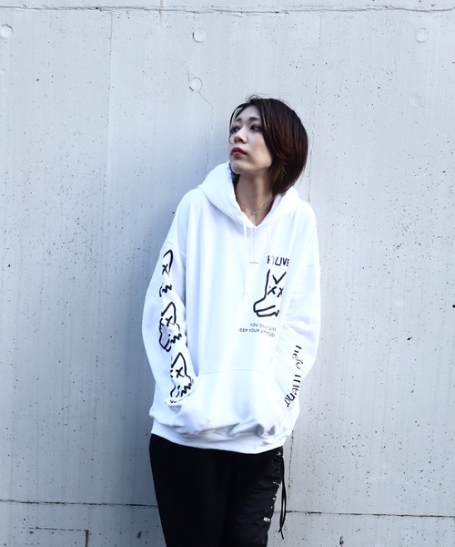 AFYF（エーエフワイエフ）の「AFYF GILDAN BODYSOUVENIR HOODED SW1/ビッグシルエット ギルダンボディ スーベニア フードスウェット/ビックプルオーバーパーカー（パーカー・メンズ・ミント/ラベンダー/ホワイト系その他/ブラック系その他/グレー系その他/オレンジ系その他/ホワイト系その他2/ホワイト系その他3/ブラック系その他2/ブラック系その他3/ブラック系その他4/ゴールド/イエロー系その他/レッド系その他/ブルー系その他/ブルー系その他2/ピンク系その他・FREE）」の21枚目の写真