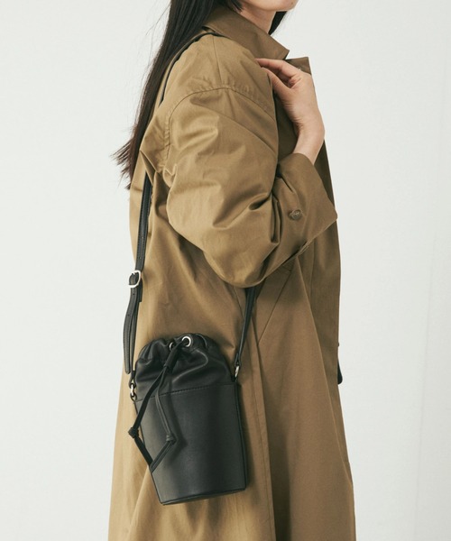 GARAGE OF GOOD CLOTHING(ガレージオブグッドクロージング)の「QZ drawstring bag(トートバッグ・レディース・ブラック・FREE)」の1枚目の写真