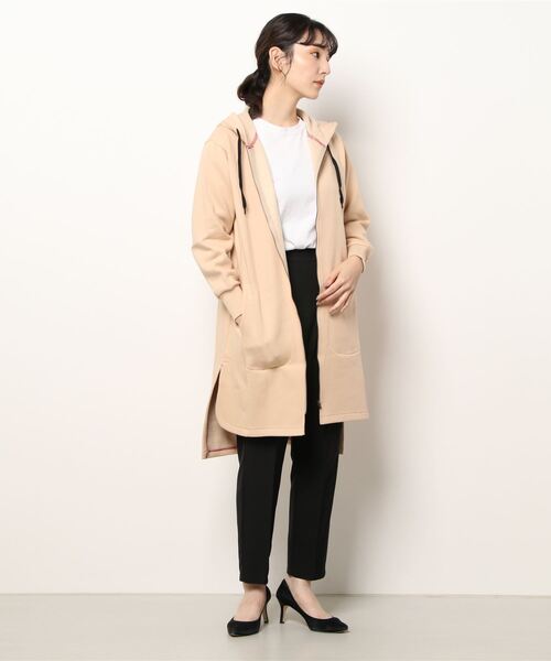 Q（キュー）の「裏毛ロングパーカー（パーカー・レディース・チャコールグレー/ベージュ・MEDIUM）」の5枚目の写真