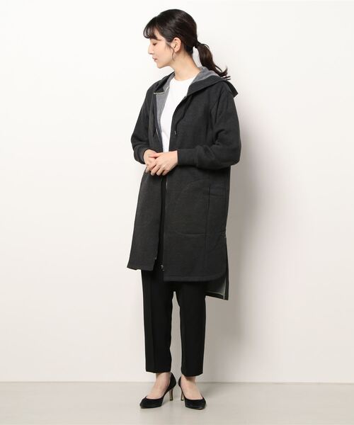 Q（キュー）の「裏毛ロングパーカー（パーカー・レディース・チャコールグレー/ベージュ・MEDIUM）」の6枚目の写真