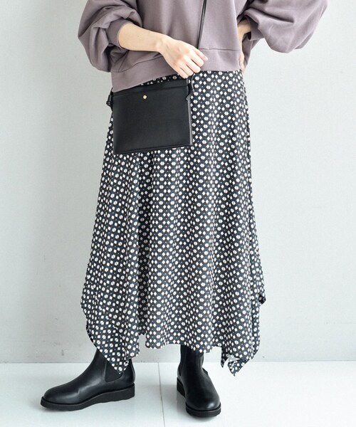 UNTITLED（アンタイトル）の「◆Rattiピエトラ　ペンタゴンフレアスカート【洗える】（スカート・レディース・チャコール/ワイン系・01/02）」の2枚目の写真